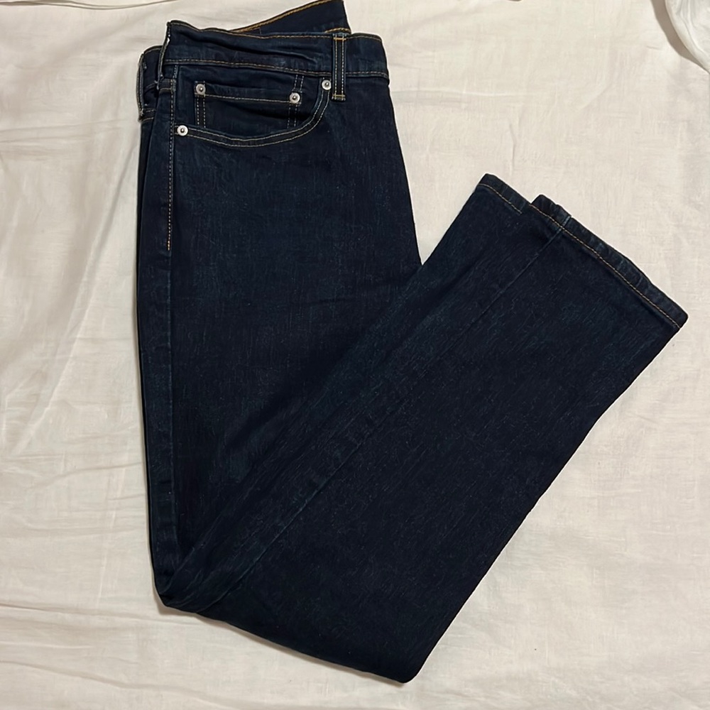 Levi’s 511 Classic Dark Blue Denim Jeans in excellent condition!34W32L.W zipper